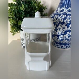 Target Bullseye Playground White Ceramic Popcorn Cart Candy Jar with lid 2023